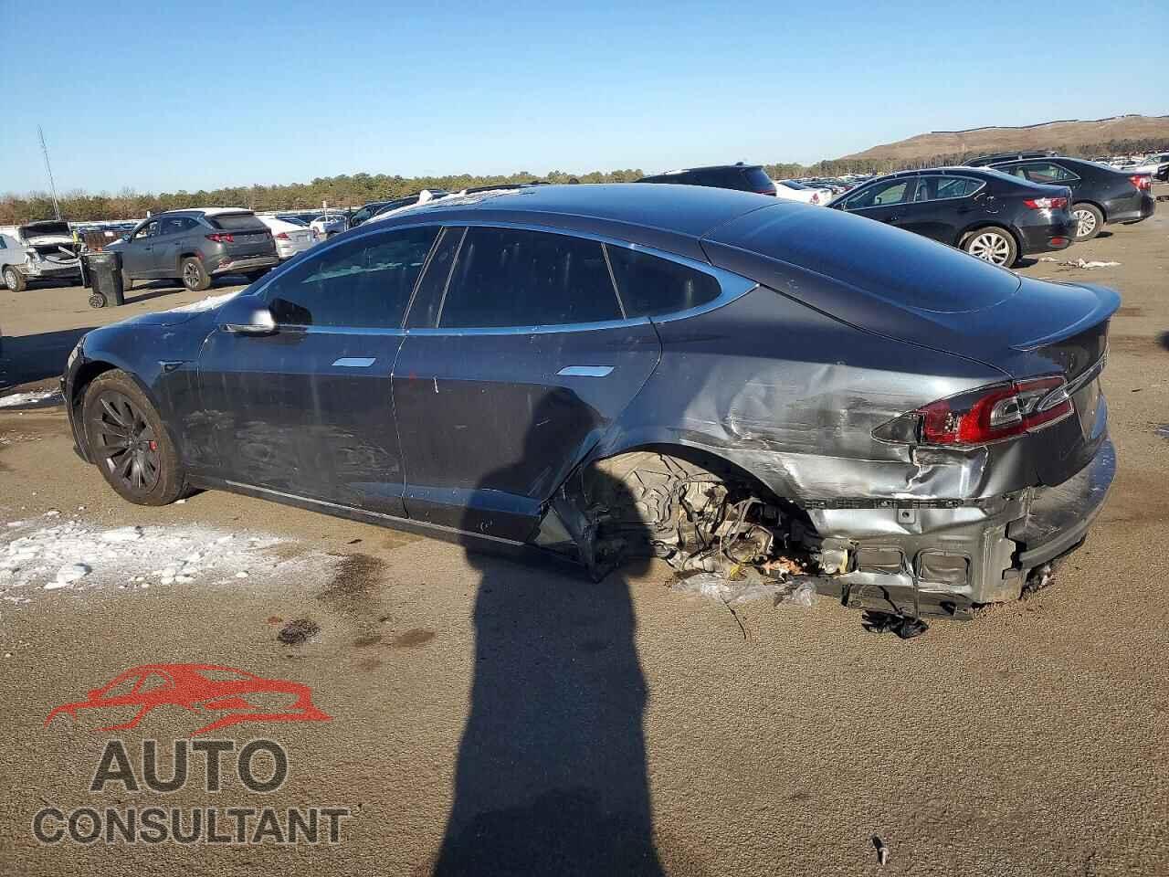 TESLA MODEL S 2019 - 5YJSA1E45KF332527