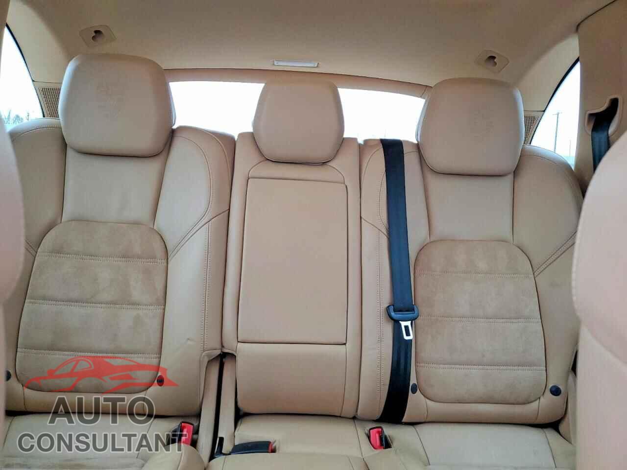 PORSCHE CAYENNE 2017 - WP1AA2A27HKA88945