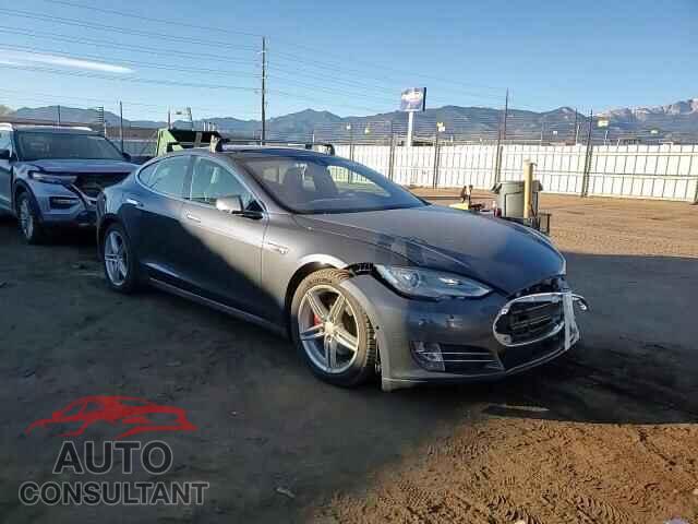 TESLA MODEL S 2014 - 5YJSA1H25EFP63139