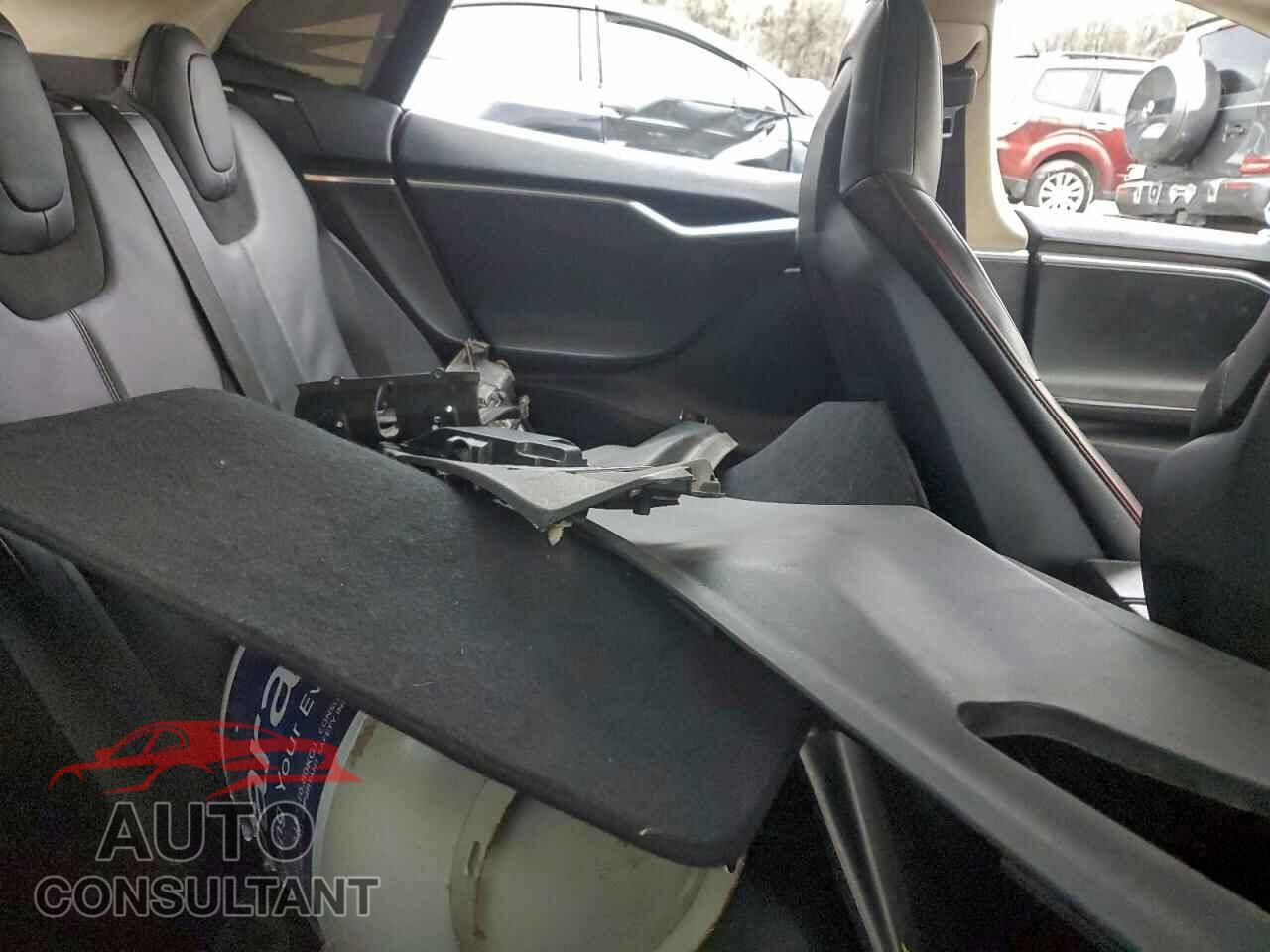 TESLA MODEL S 2012 - 5YJSA1DP5CFS01028