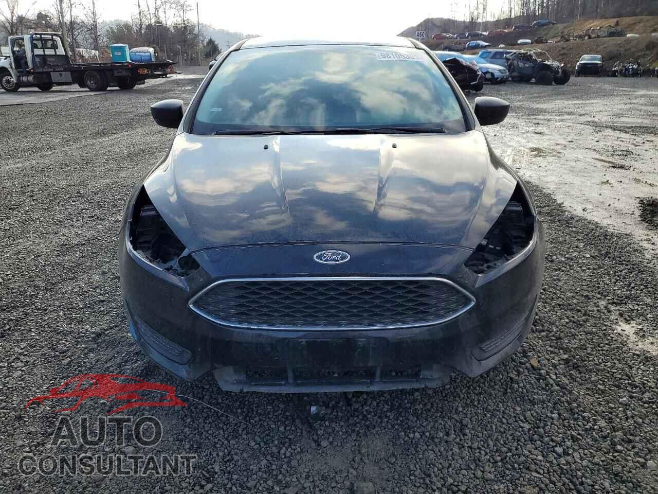 FORD FOCUS 2018 - 1FADP3E26JL202128