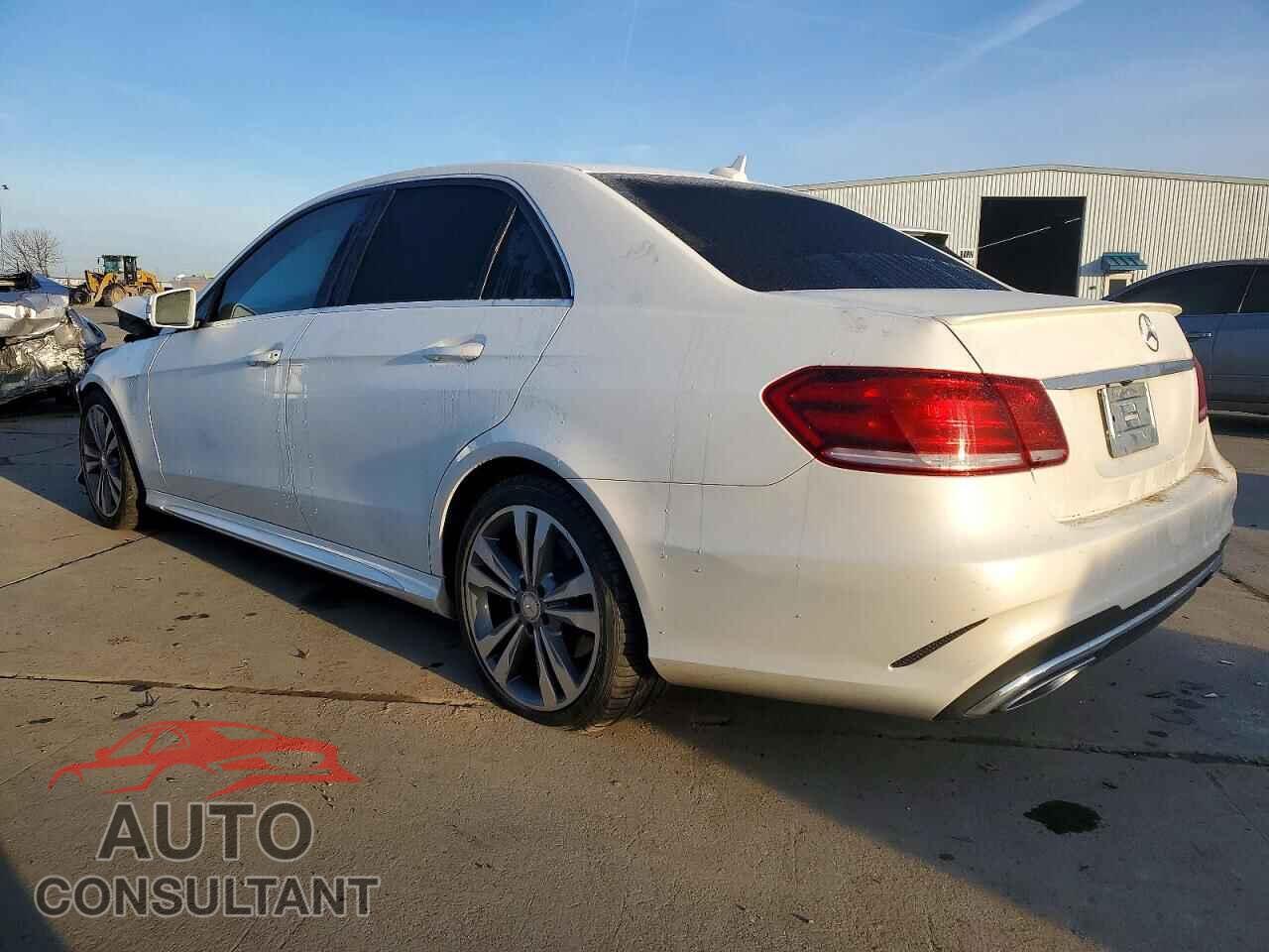 MERCEDES-BENZ E-CLASS 2015 - WDDHF5KB6FB102001
