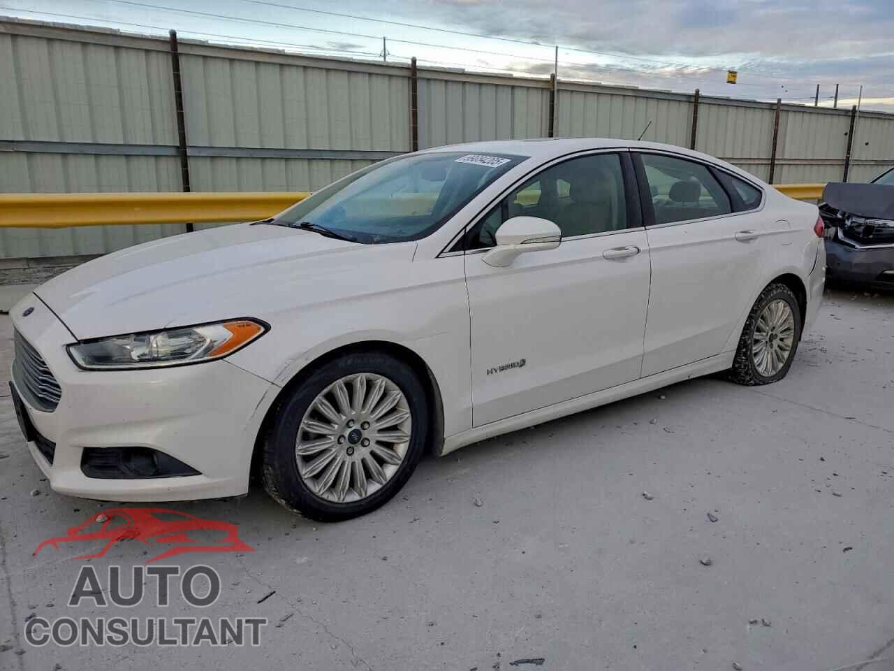 FORD FUSION 2016 - 3FA6P0LU9GR156199