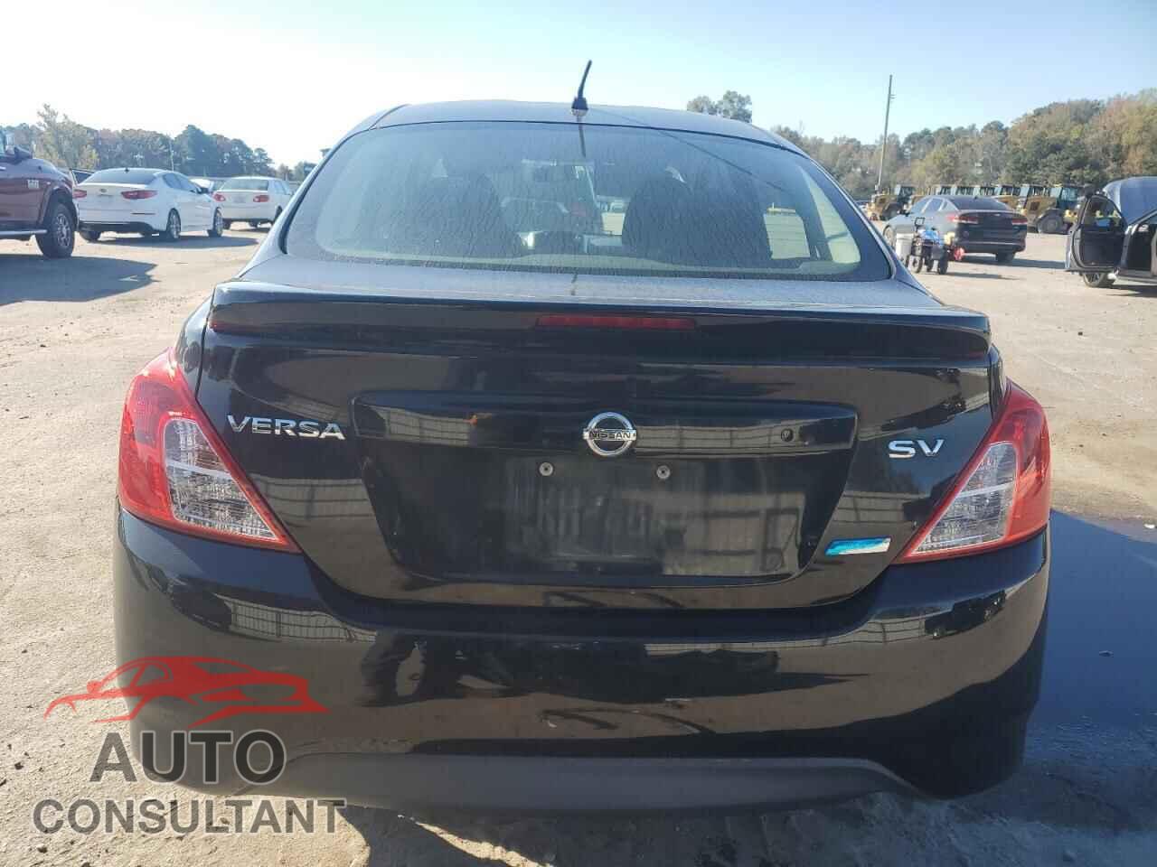 NISSAN VERSA 2015 - 3N1CN7AP8FL874078