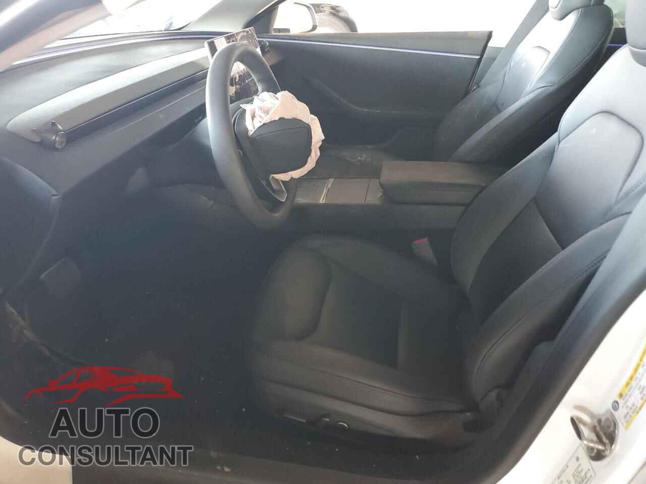 TESLA MODEL 3 2024 - 5YJ3E1EB8RF732101