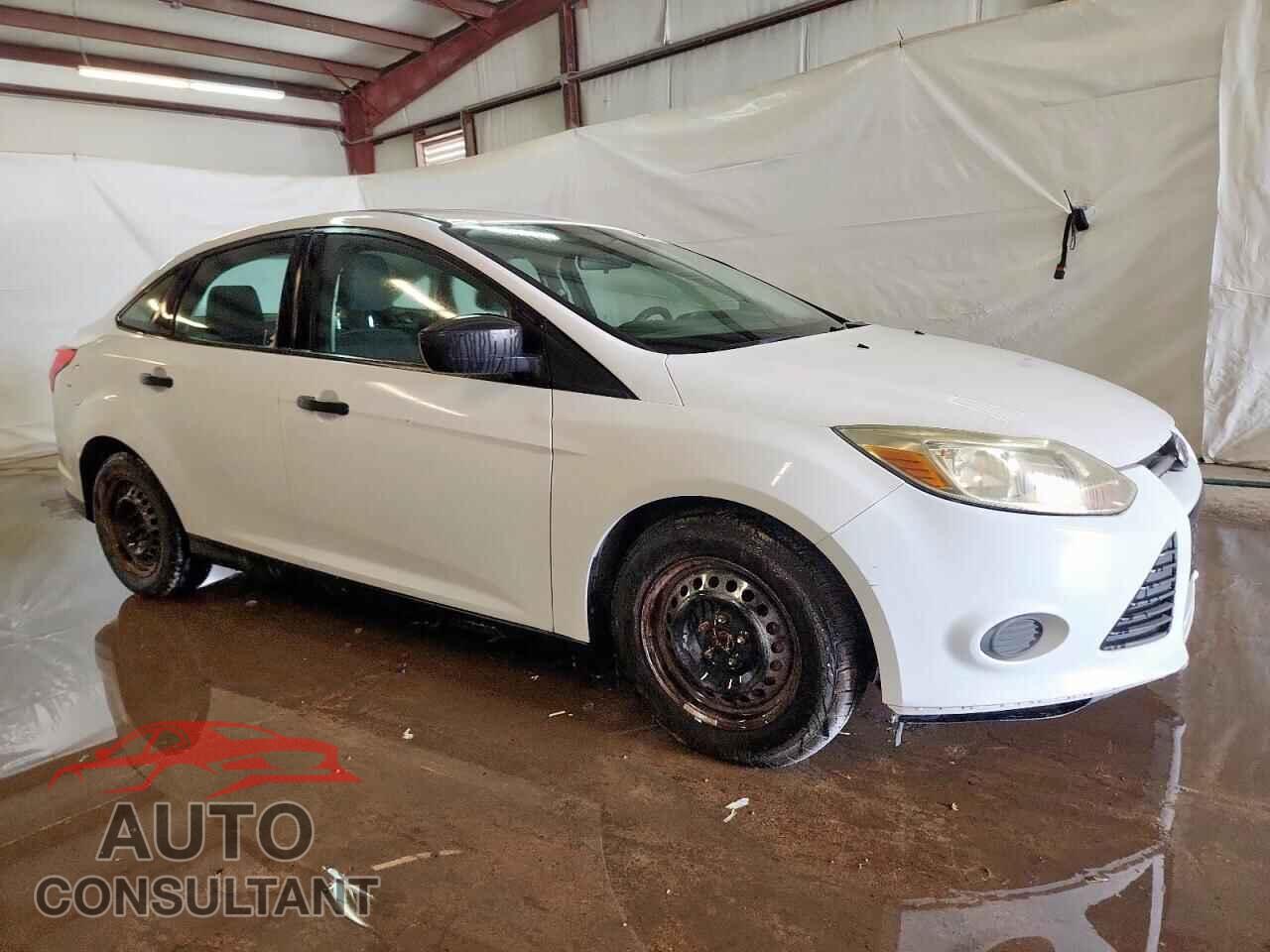 FORD FOCUS 2013 - 1FADP3E24DL313099