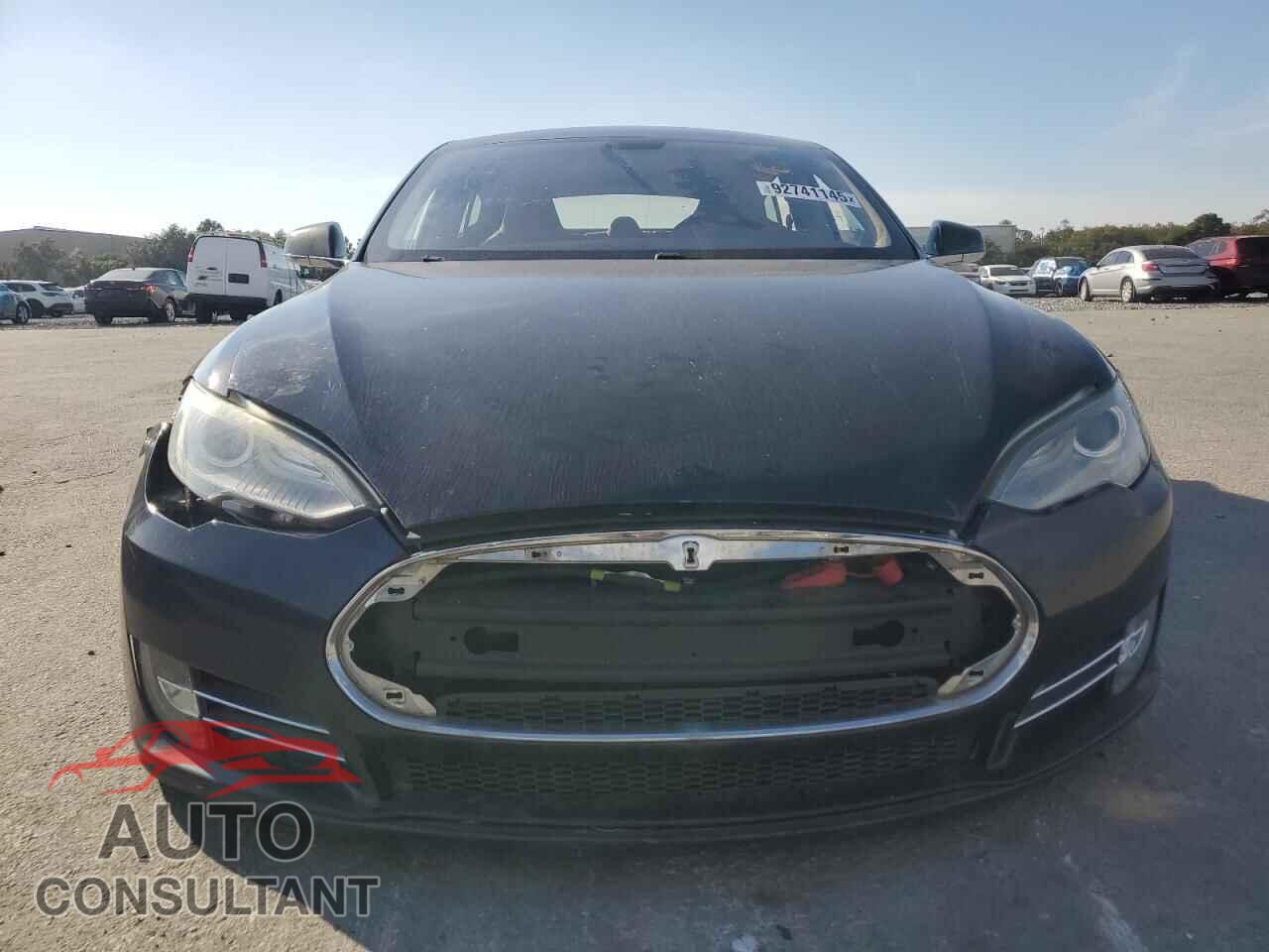 TESLA MODEL S 2013 - 5YJSA1DP2DFP14707