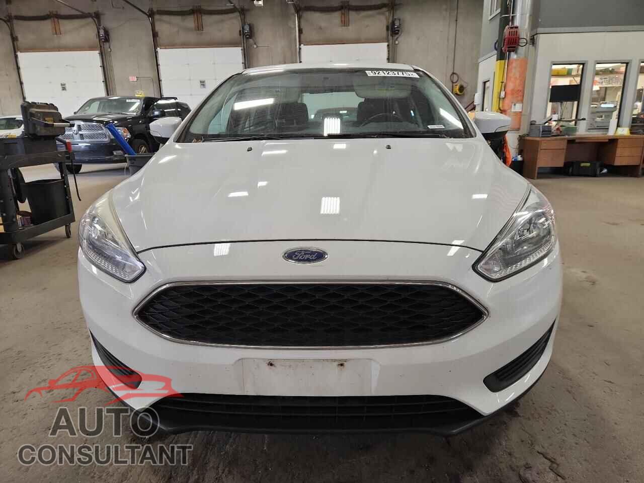 FORD FOCUS 2018 - 1FADP3FE7JL312680