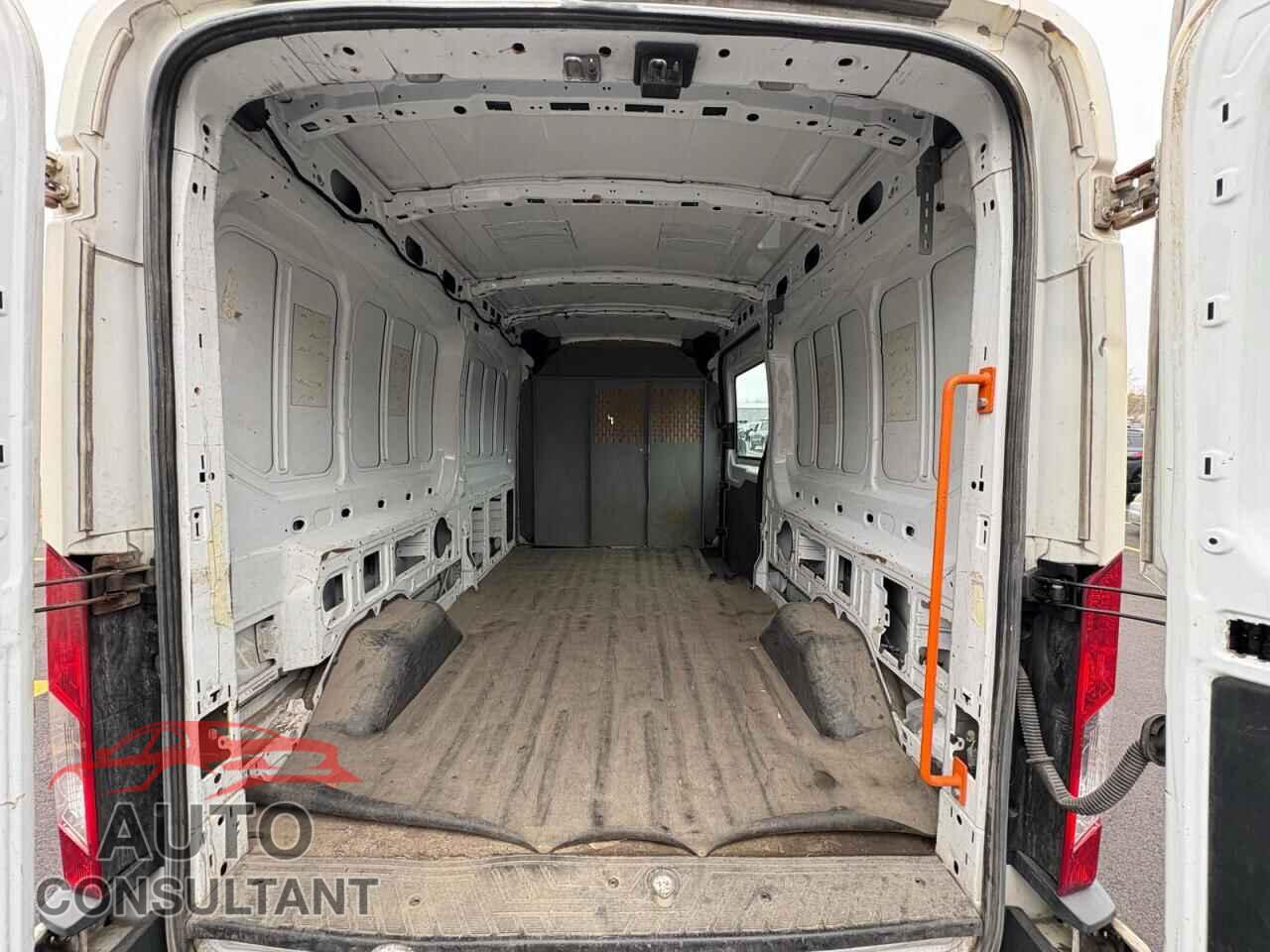 FORD TRANSIT 2015 - 1FTNR2CM3FKA00707