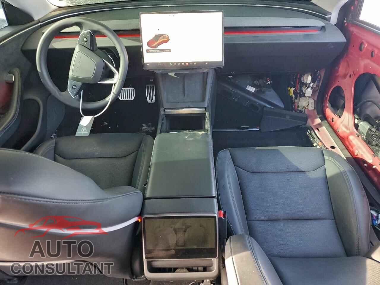 TESLA MODEL 3 2024 - 5YJ3E1EB6RF821083