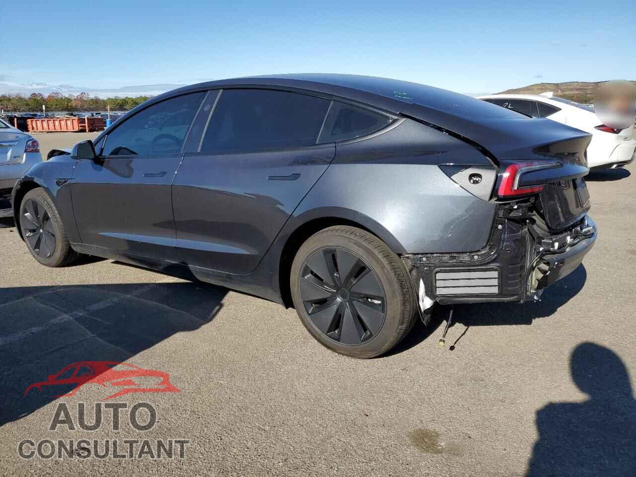 TESLA MODEL 3 2025 - 5YJ3E1EA3SF986456