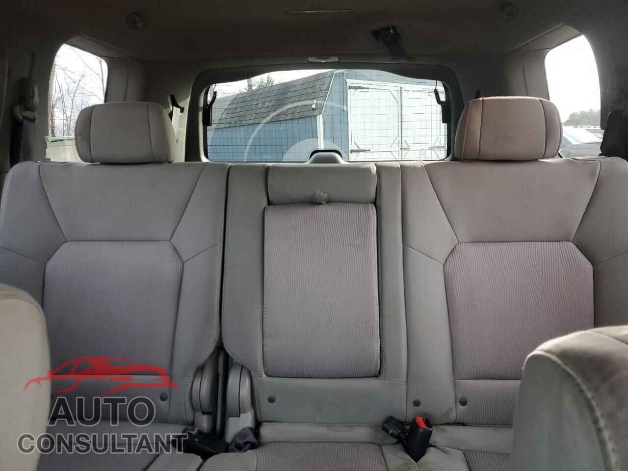 HONDA PILOT 2011 - 5FNYF4H48BB098702