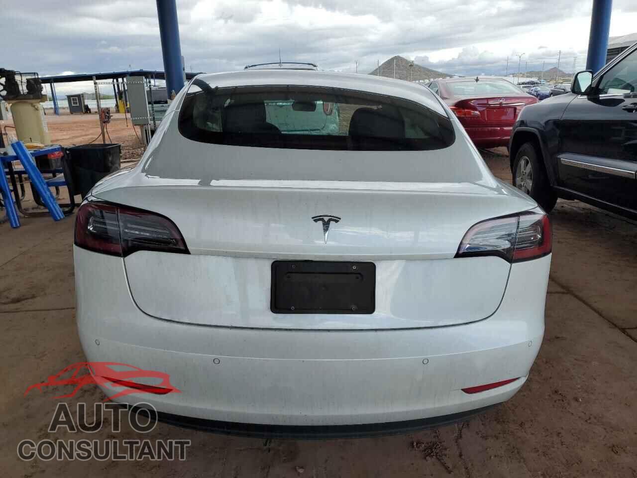 TESLA MODEL 3 2020 - 5YJ3E1EA8LF661934