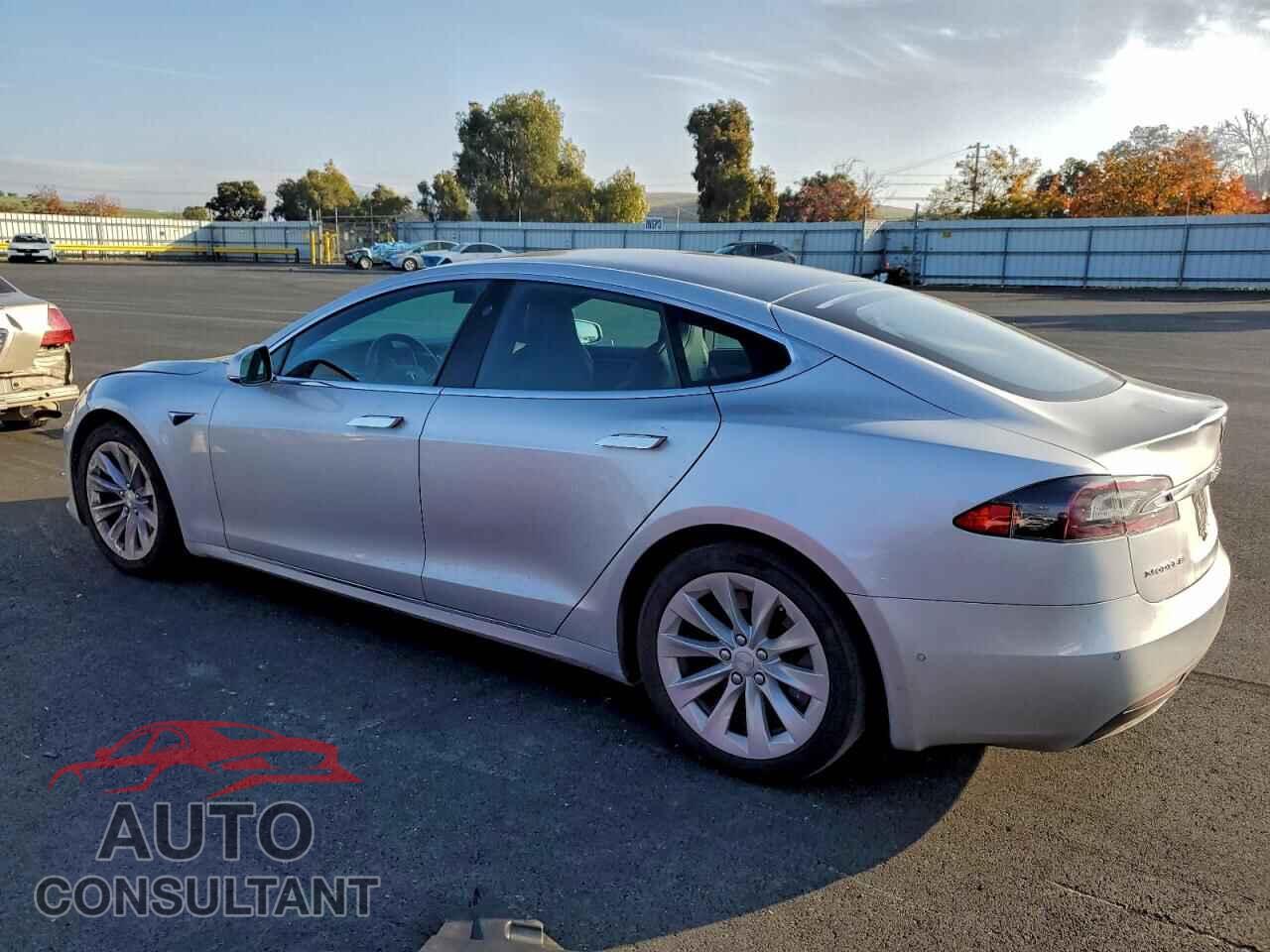 TESLA MODEL S 2018 - 5YJSA1E23JF259218