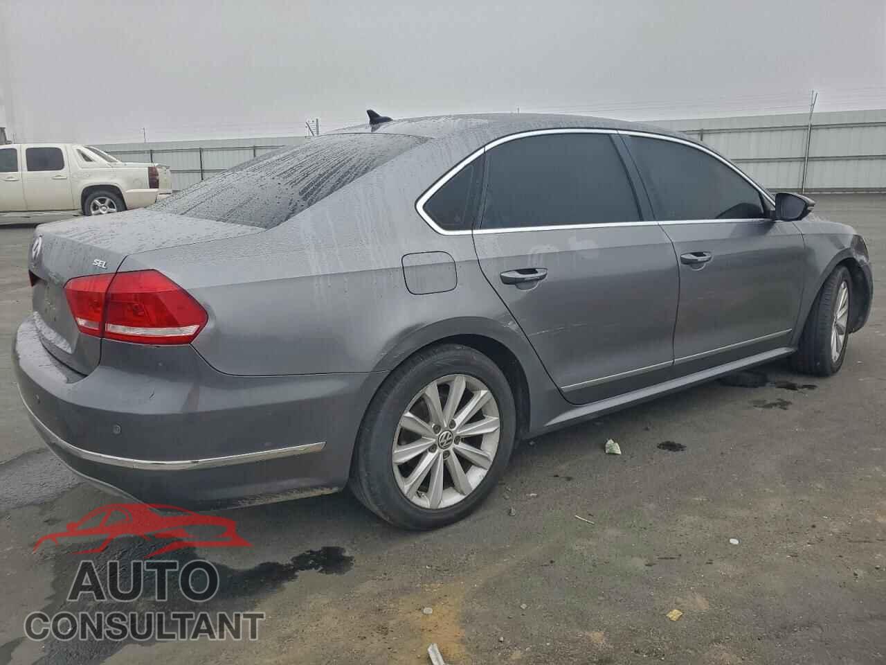 VOLKSWAGEN PASSAT 2012 - 1VWCP7A36CC080835