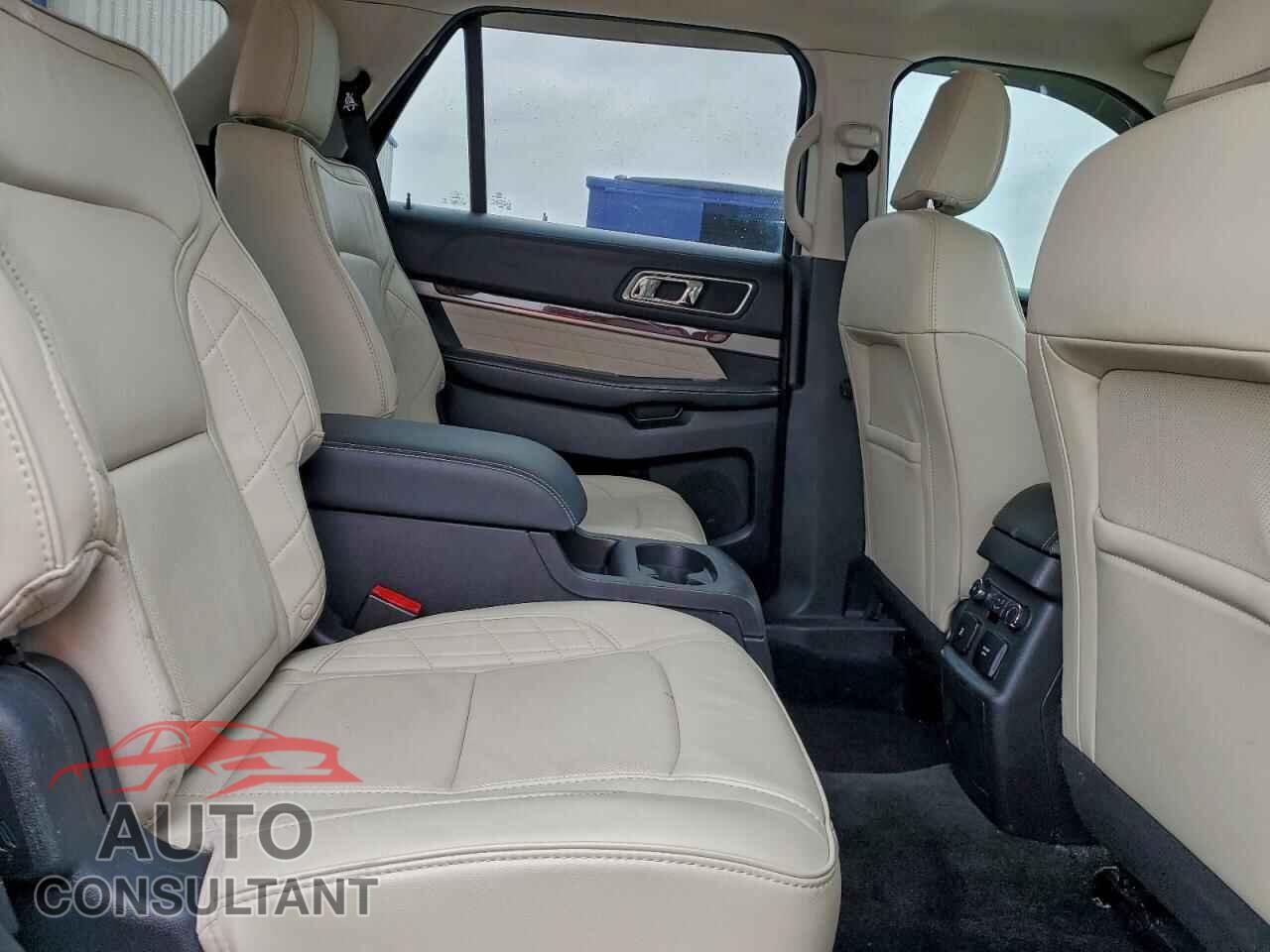 FORD EXPLORER 2018 - 1FM5K8HT8JGB96951