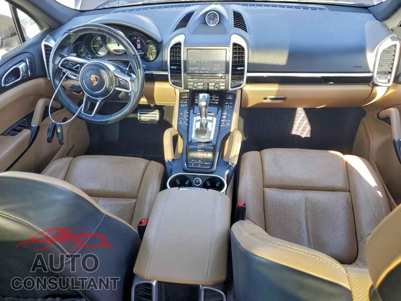 PORSCHE CAYENNE 2016 - WP1AE2A26GLA63483