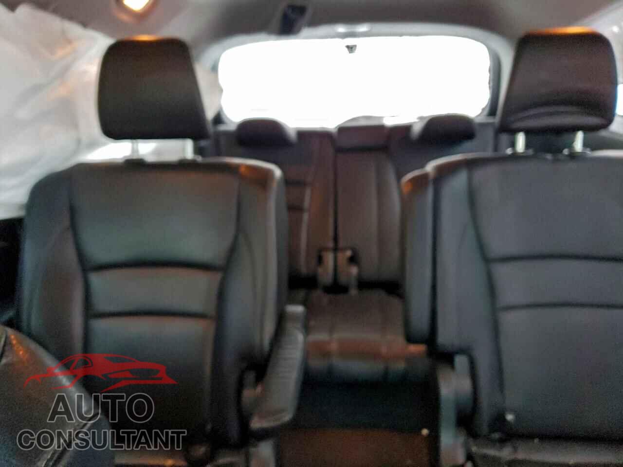 HONDA PILOT 2018 - 5FNYF6H99JB500054