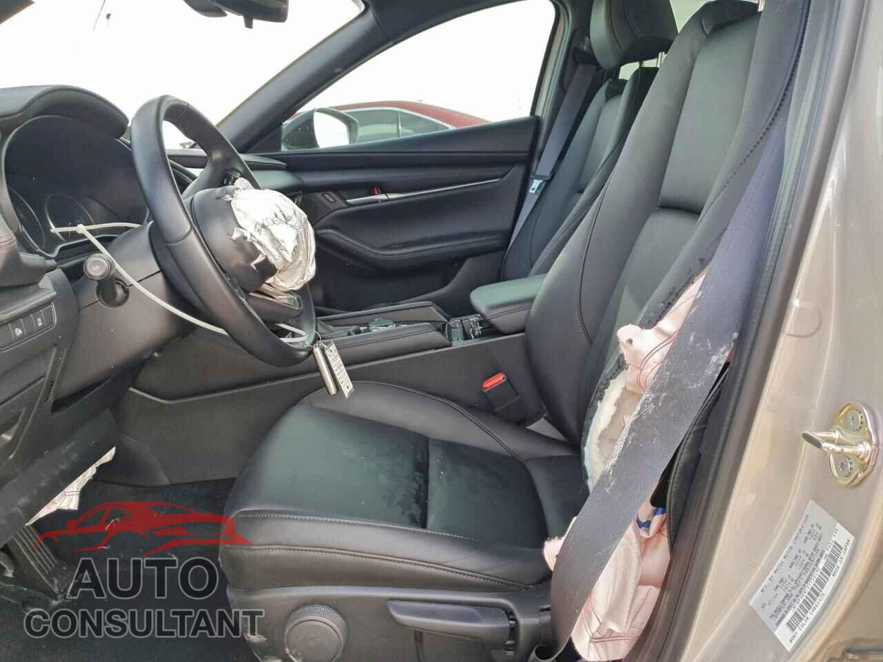 MAZDA 3 SELECT S 2025 - JM1BPAKM1S1756492