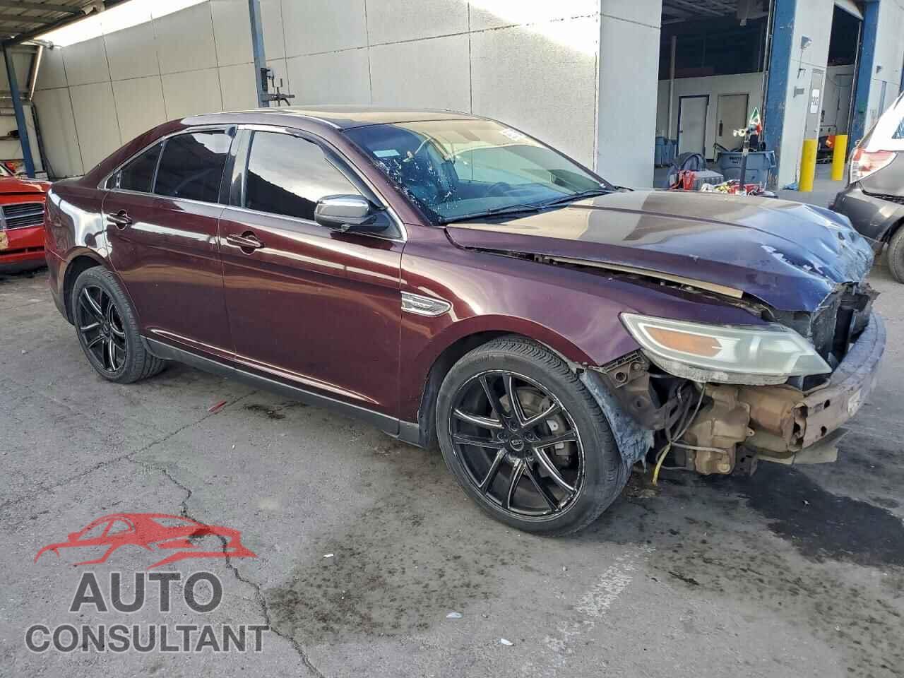 FORD TAURUS 2011 - 1FAHP2FW2BG174867