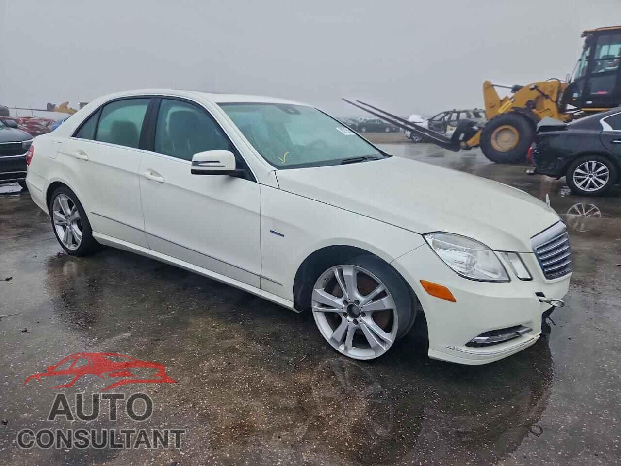 MERCEDES-BENZ E-CLASS 2012 - WDDHF2EBXCA560278