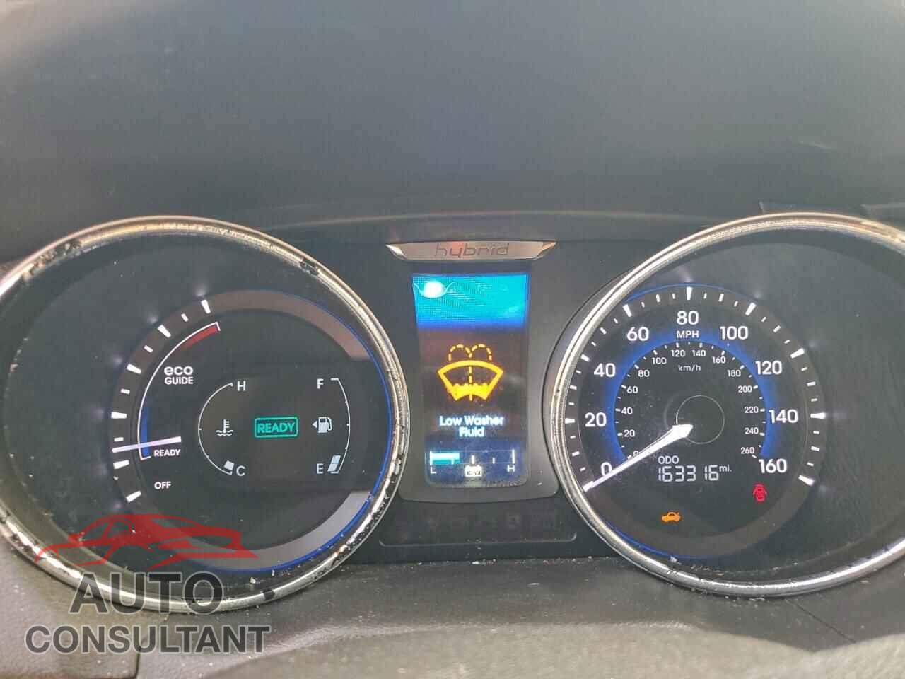HYUNDAI SONATA 2013 - KMHEC4A46DA081667