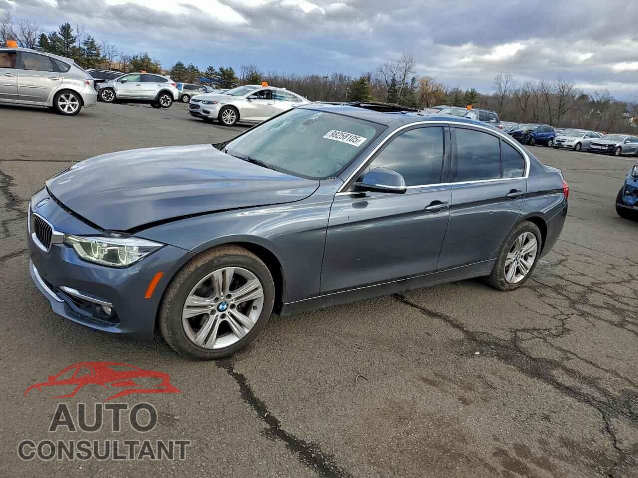 BMW 3 SERIES 2016 - WBA8E3G51GNU02868