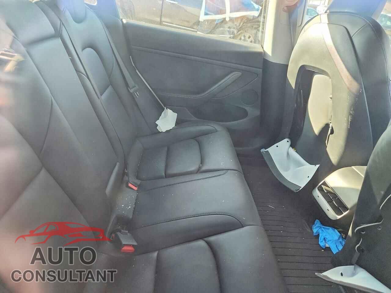 TESLA MODEL 3 2023 - 5YJ3E1EA0PF556570
