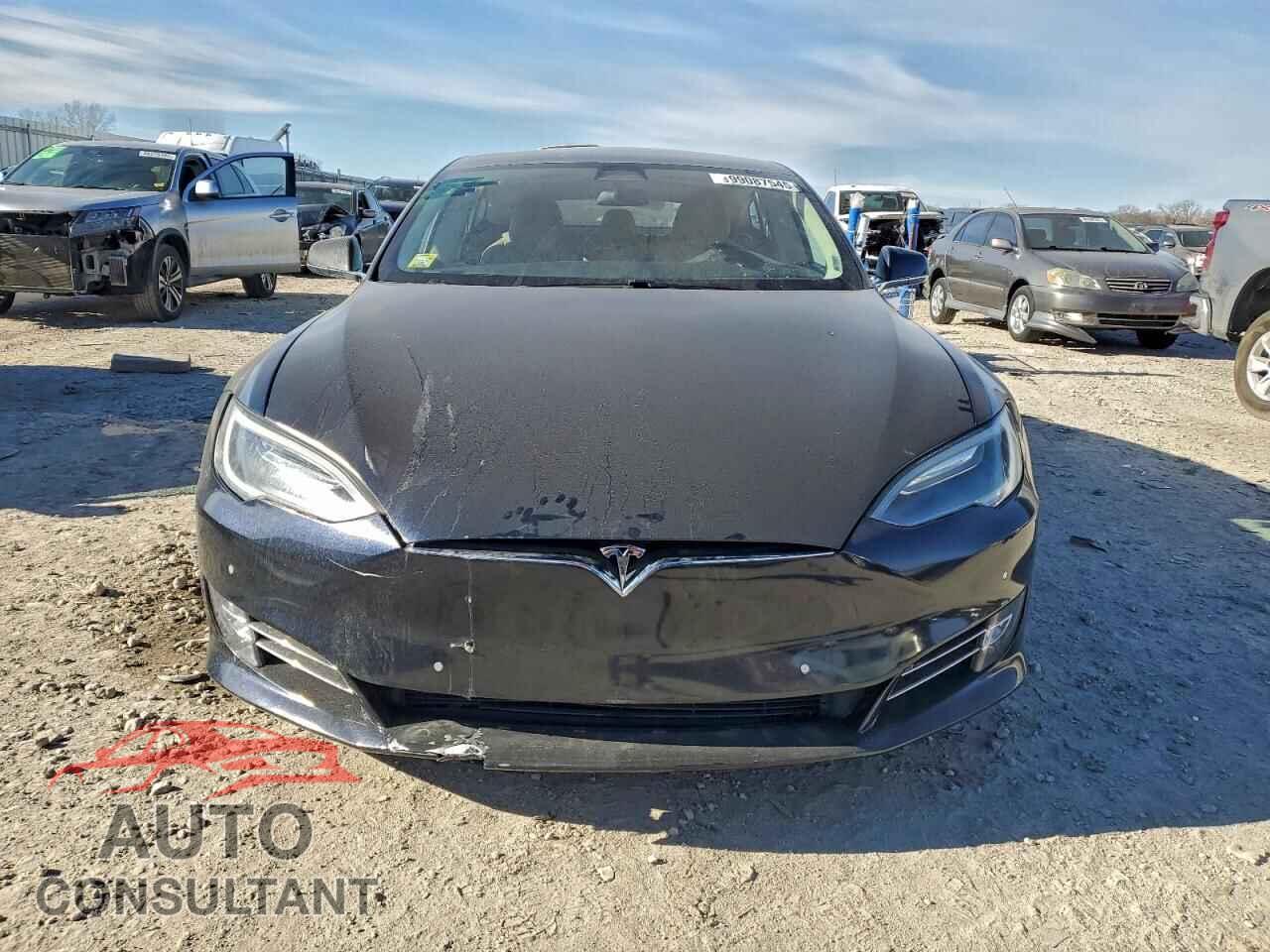 TESLA MODEL S 2017 - 5YJSA1E4XHF200789