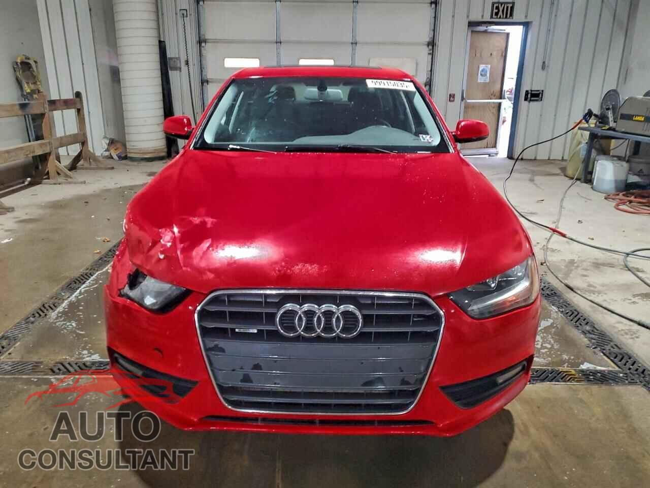 AUDI A4 2013 - WAUDFAFL9DN023452
