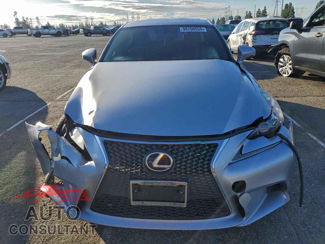 LEXUS IS 2015 - JTHBE1D28F5020177
