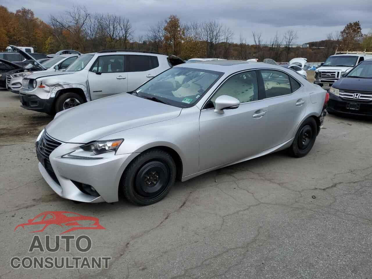 LEXUS IS 2015 - JTHCE1D29F5006325