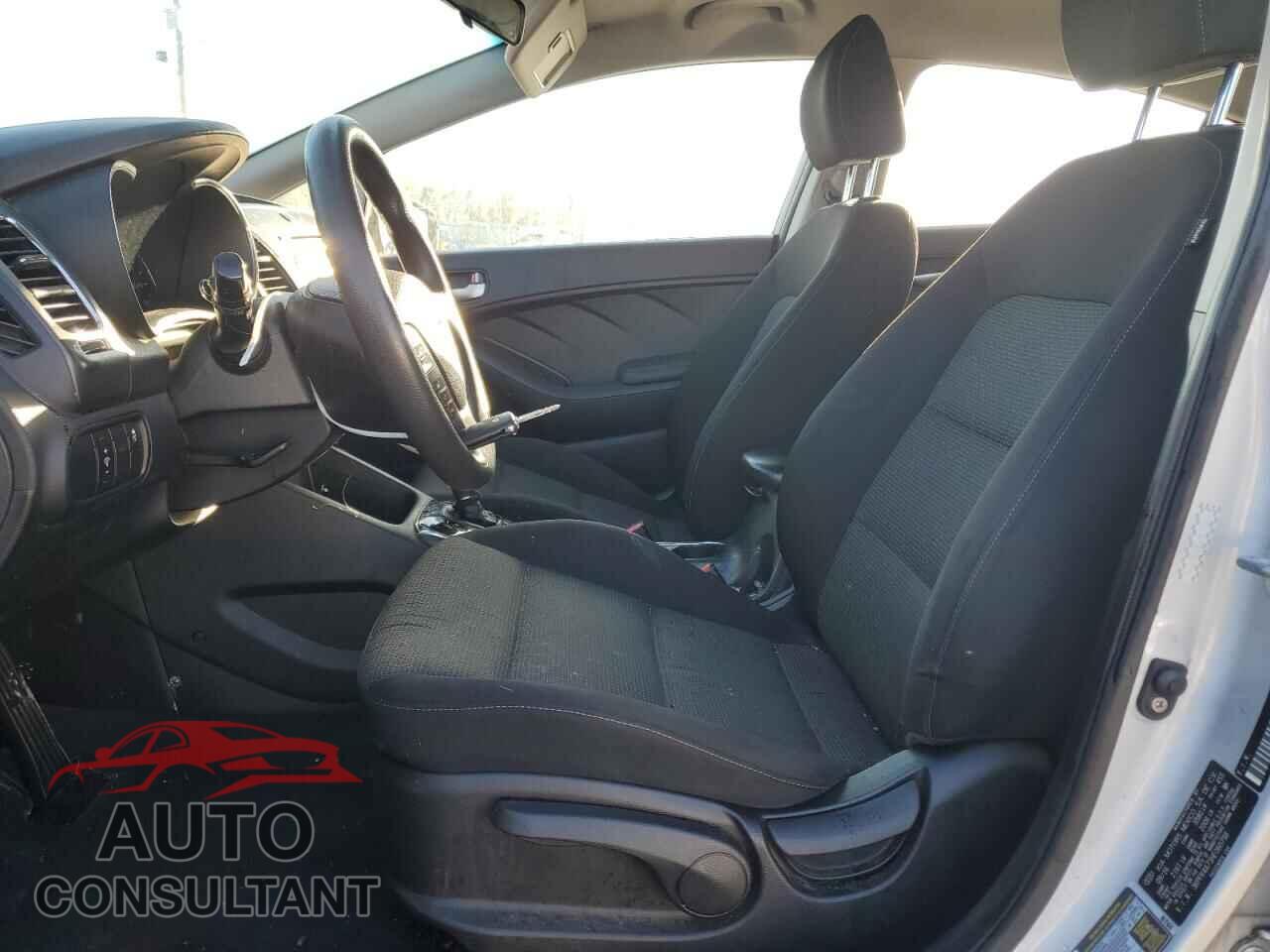 KIA FORTE 2017 - 3KPFK4A73HE060798