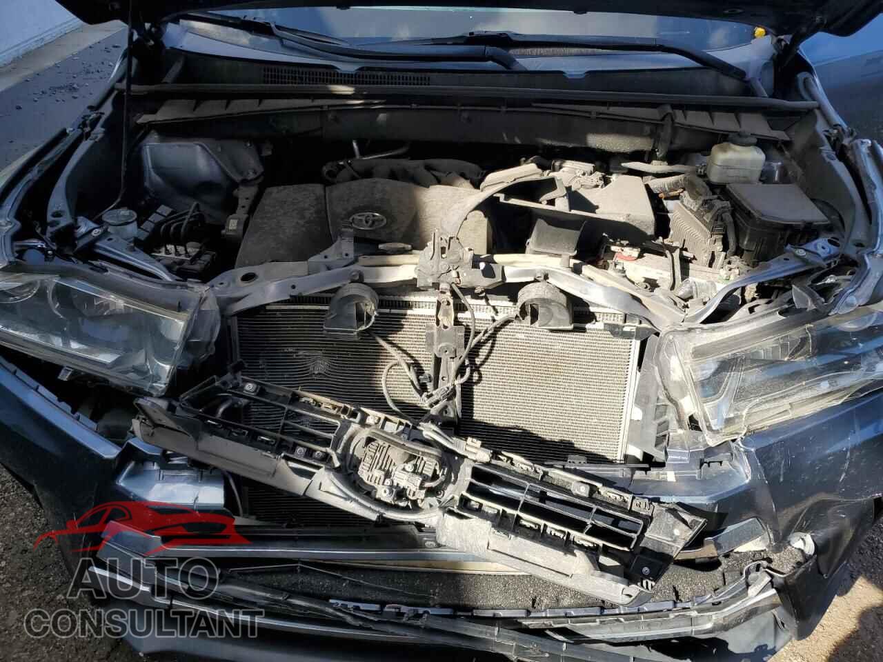 TOYOTA HIGHLANDER 2018 - 5TDDZRFHXJS875660