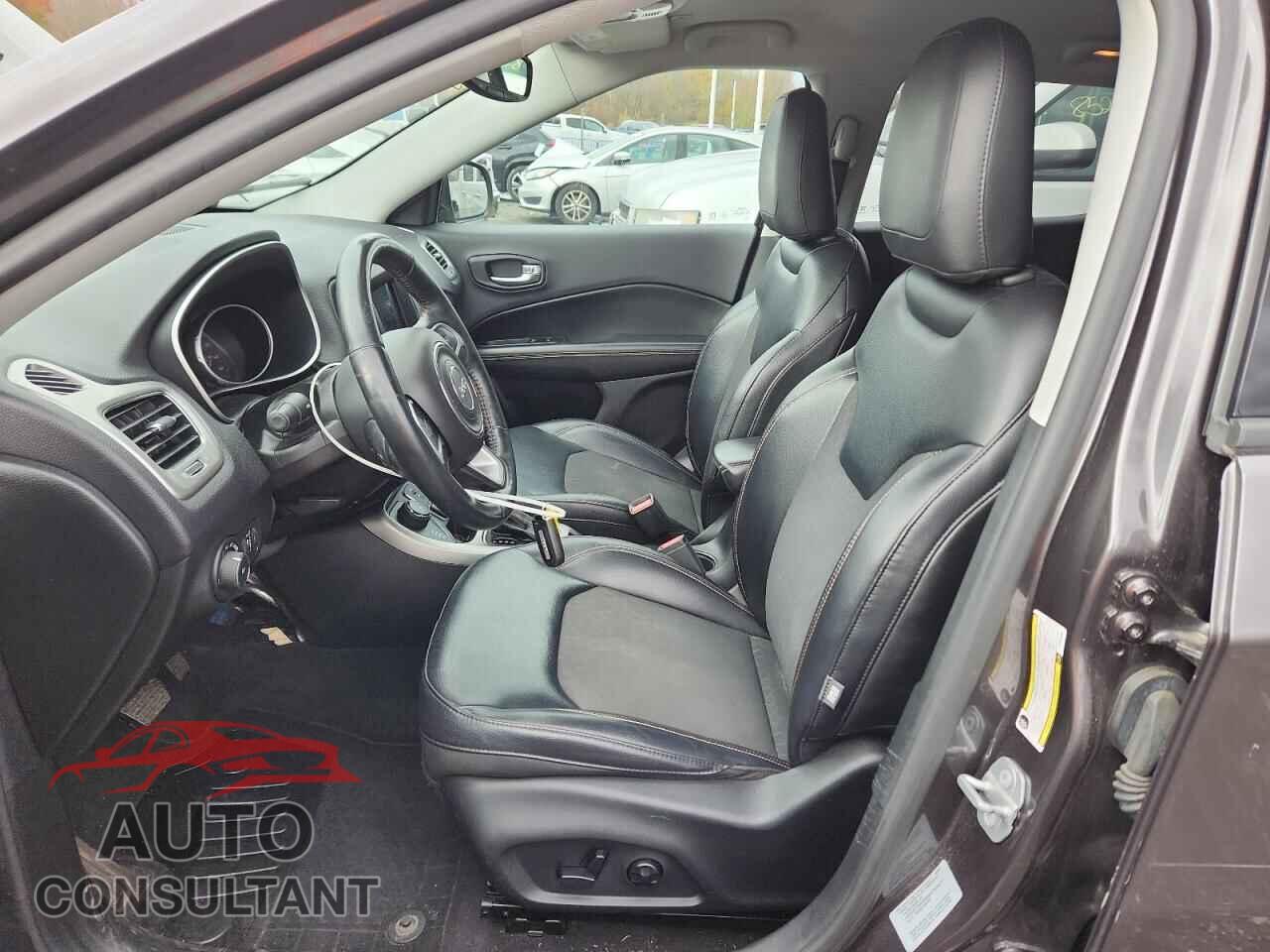 JEEP COMPASS 2017 - 3C4NJDBB6HT651883