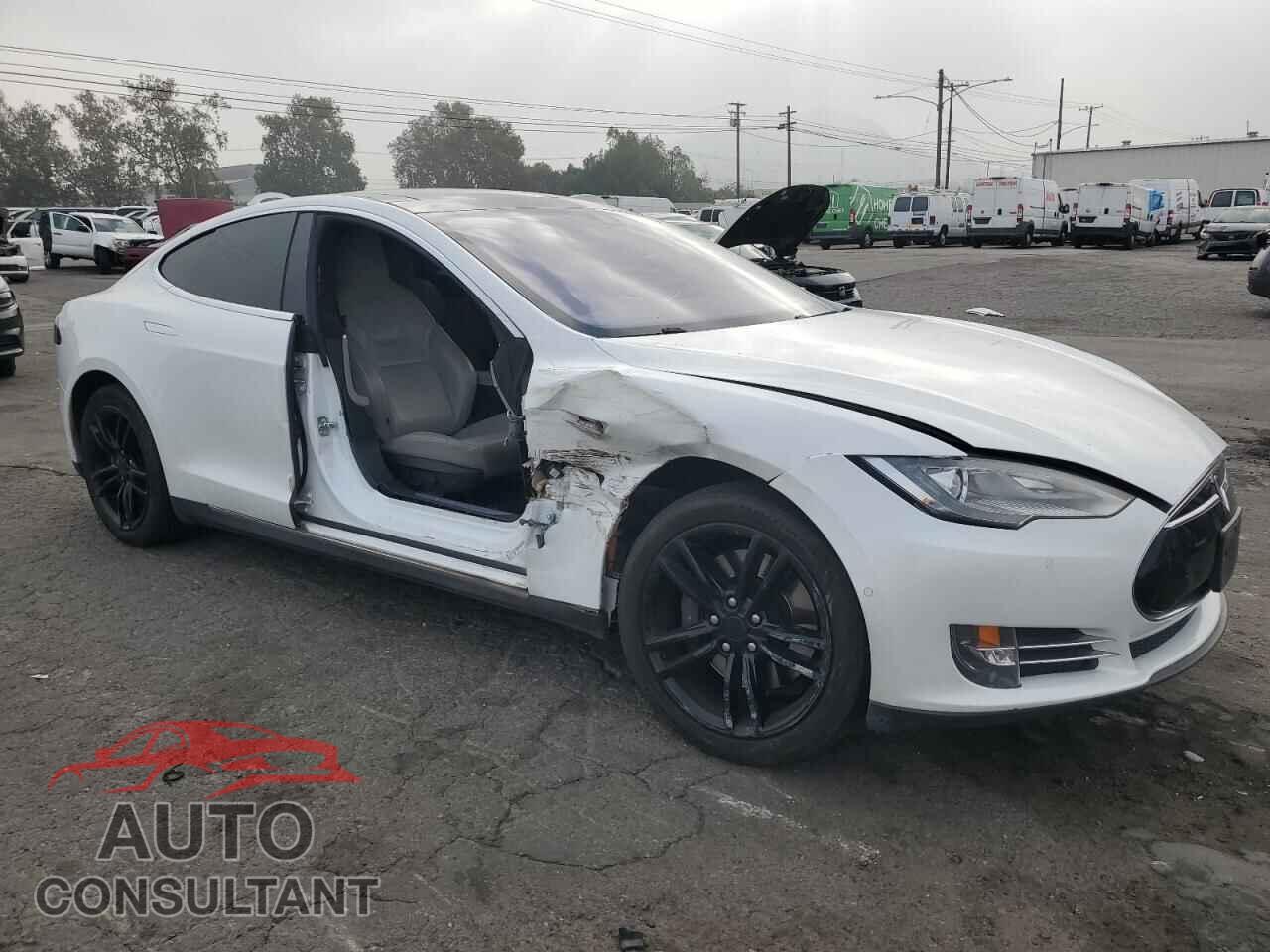 TESLA MODEL S 2015 - 5YJSA1S28FF088199