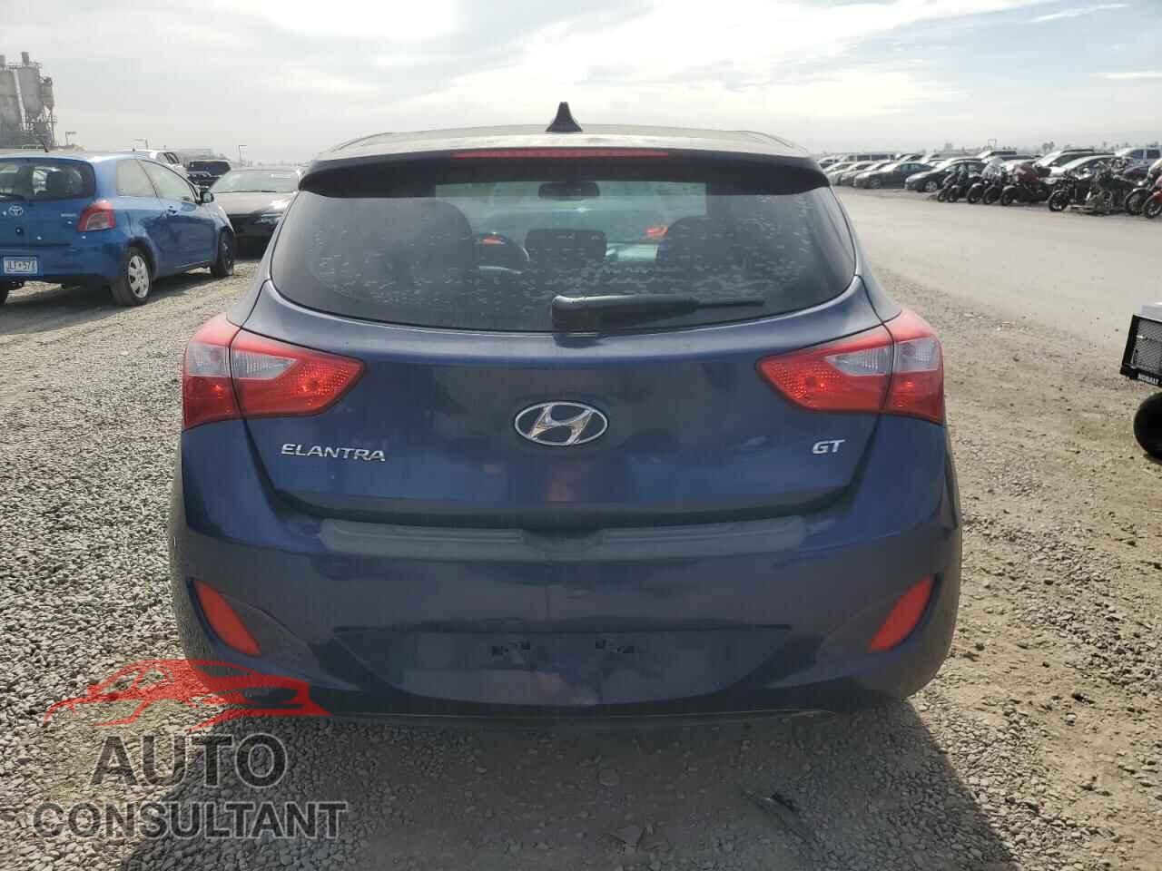 HYUNDAI ELANTRA 2013 - KMHD35LE7DU094045