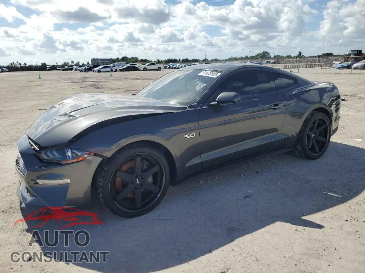FORD MUSTANG 2018 - 1FA6P8CF9J5121320