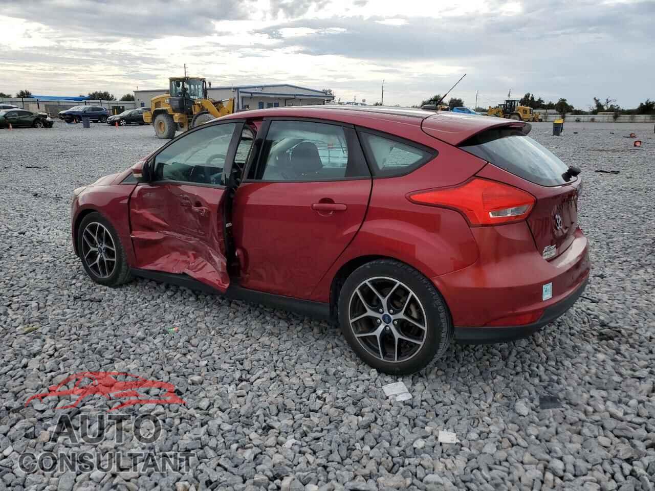 FORD FOCUS 2017 - 1FADP3M23HL256644