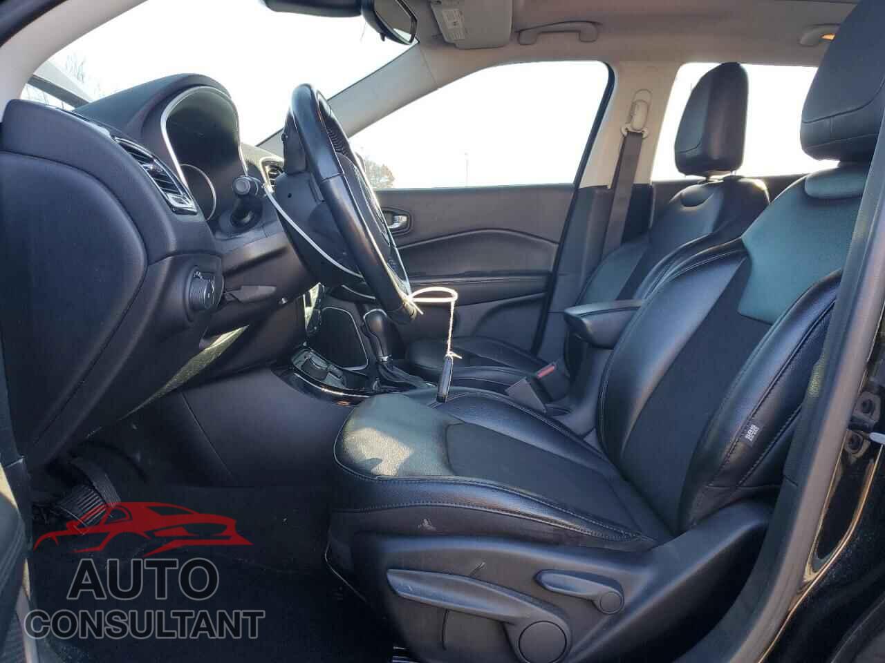 JEEP COMPASS 2020 - 3C4NJDBB8LT218025