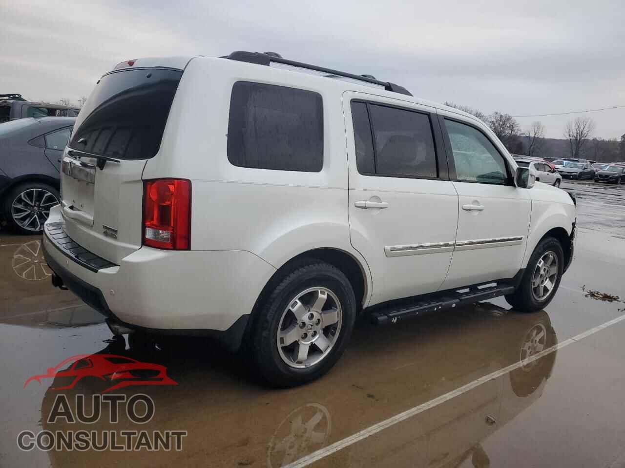 HONDA PILOT 2011 - 5FNYF4H93BB069068