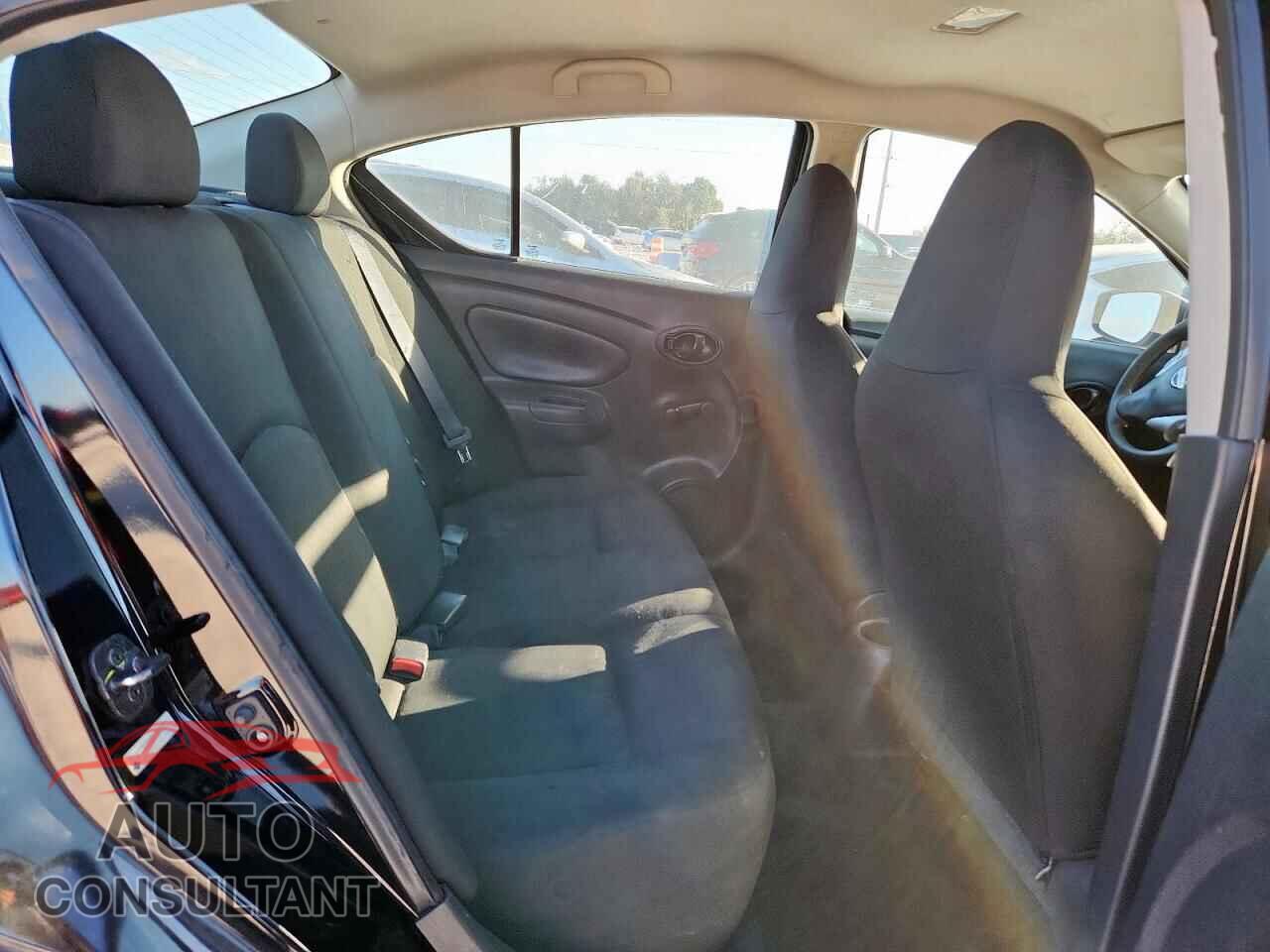 NISSAN VERSA 2017 - 3N1CN7AP3HL896587