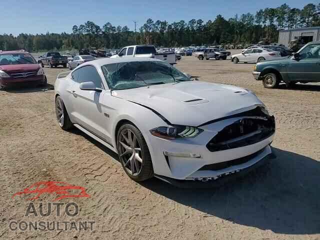 FORD MUSTANG 2019 - 1FA6P8CF4K5103681