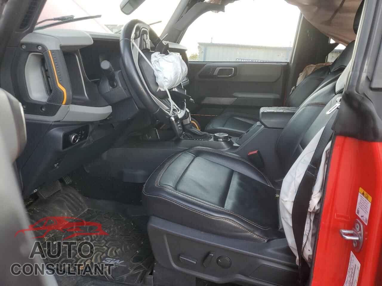 FORD BRONCO 2023 - 1FMEE5DH8PLB33825