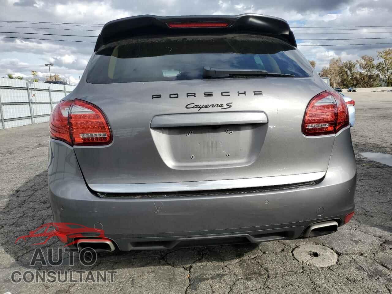 PORSCHE CAYENNE 2012 - WP1AB2A25CLA43440