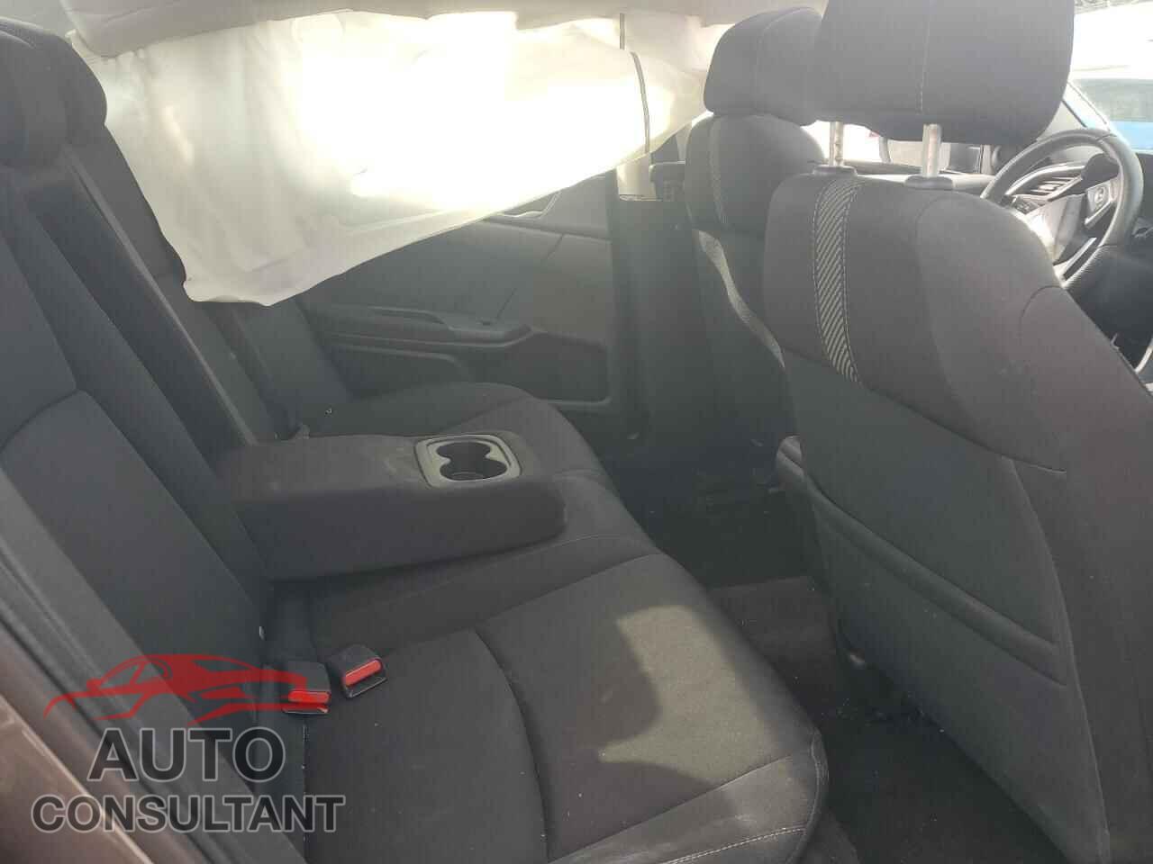 HONDA CIVIC 2017 - 19XFC2F77HE039222