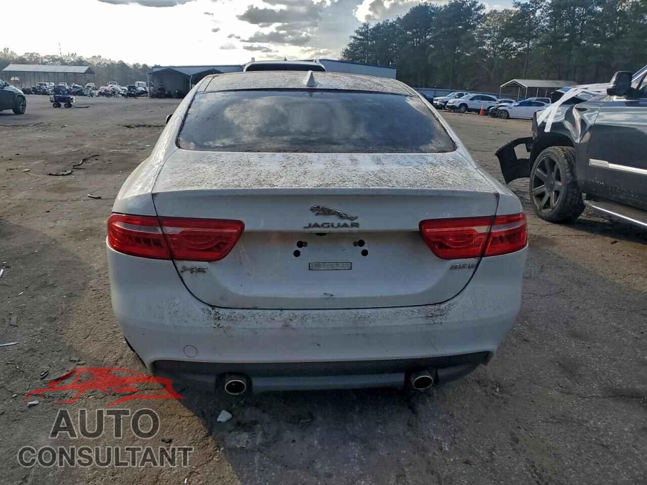JAGUAR XE 2017 - SAJAD4BV0HA976196
