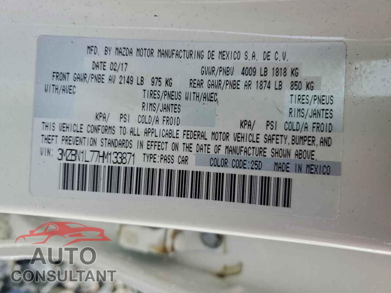 MAZDA 3 2017 - 3MZBN1L77HM133871