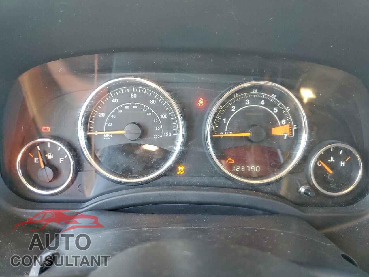 JEEP COMPASS 2014 - 1C4NJCEB5ED692013