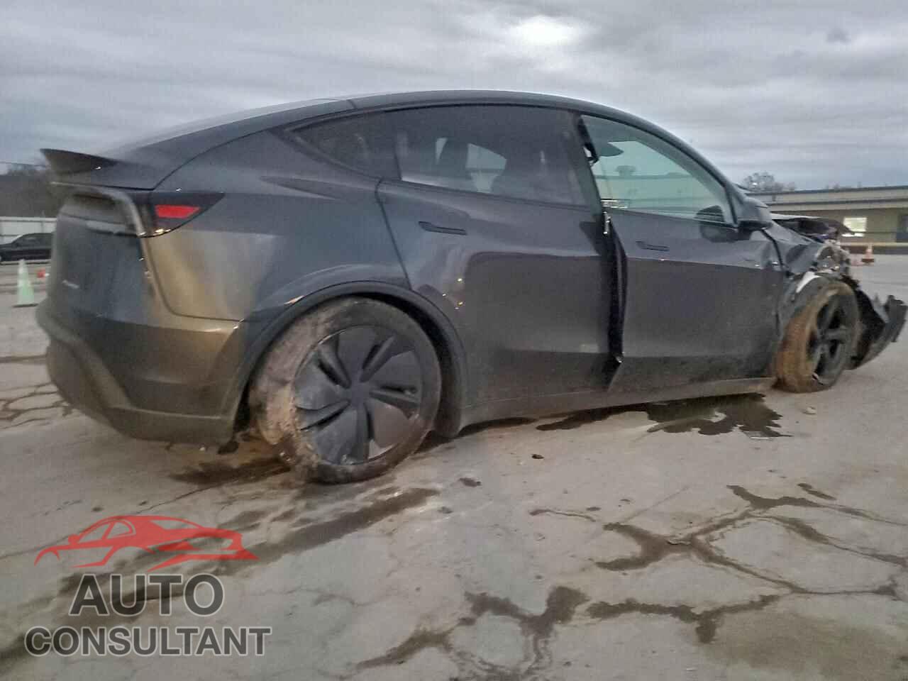 TESLA MODEL Y 2026 - 7SAYGDEE6TA463454